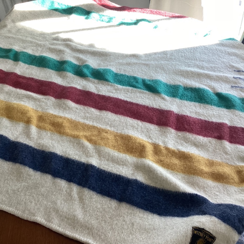 Witney Point blanket - Picture 2 of 3
